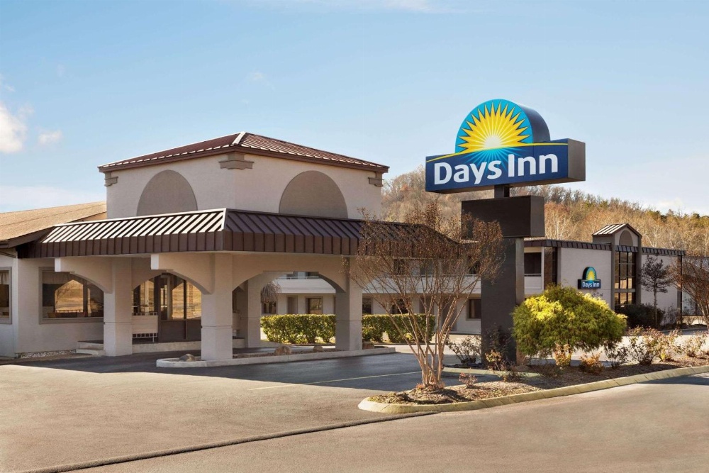 Days Inn by Wyndham Oak Ridge Knoxville Main image