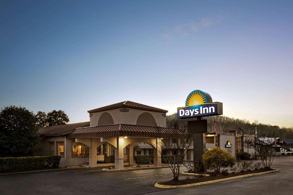 Days Inn by Wyndham Oak Ridge Knoxville Main image