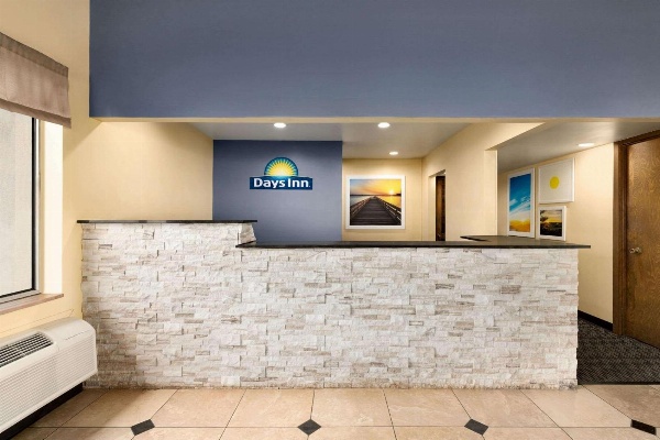 Days Inn by Wyndham Oak Ridge Knoxville image 6